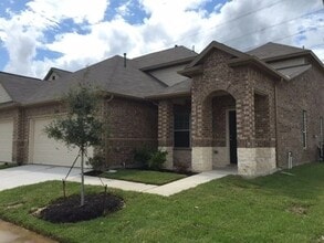 Building Photo - 9615 Fabia Court