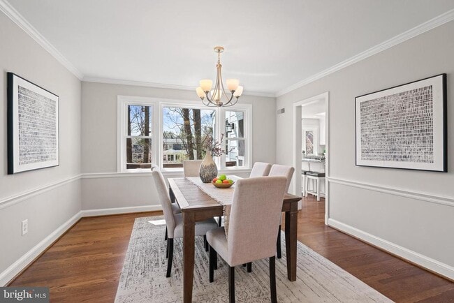 Foto del edificio - 5112 Scarsdale Rd