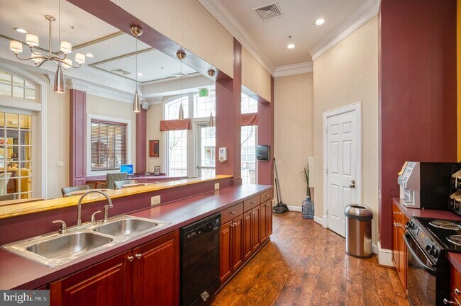 Foto del edificio - 557 Rhapsody Ct