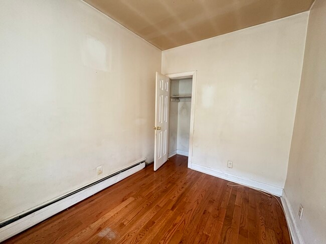 392 Rose Ave 5 - 398 Rose Ave
