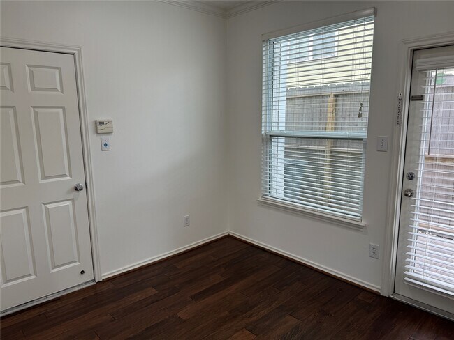 Foto del edificio - 1908 Bailey St