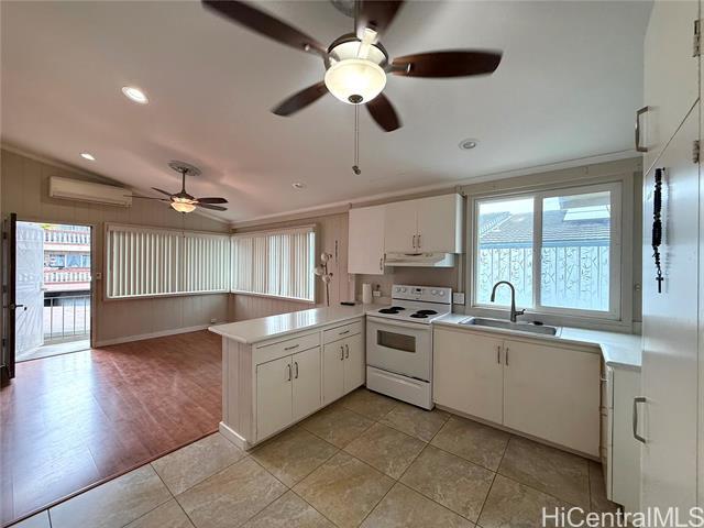 Foto del edificio - 99-146-146 Kulina St