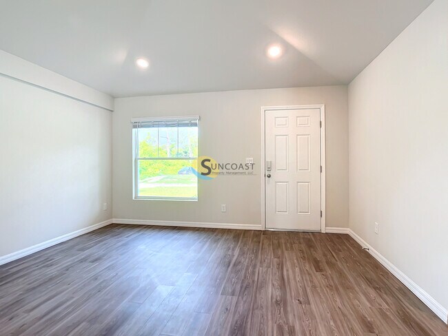 Foto del edificio - 10195 Burlington Ave