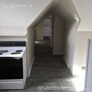 Foto del edificio - 111 S Lake Ave