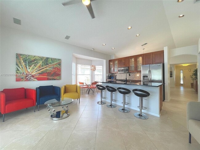 Foto del edificio - 4923 SW 33rd Way
