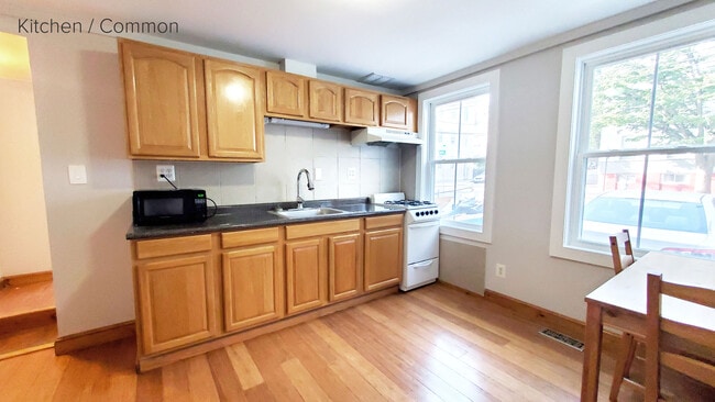 Building Photo - 98 Sciarappa St