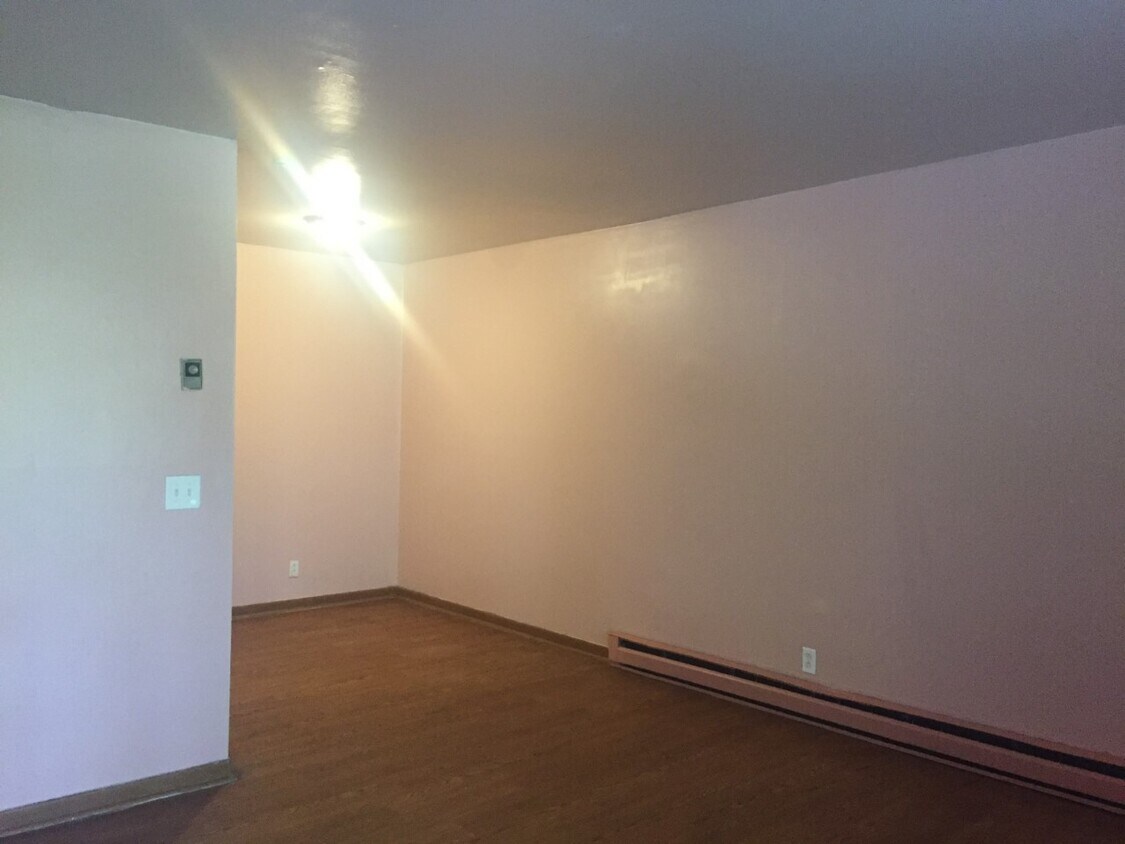 Foto principal - 550 Harding Pl
