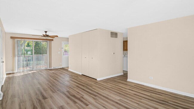 Foto del edificio - 10221 Huntington Ct