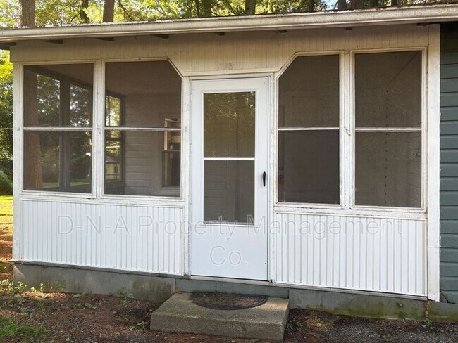 Building Photo - 240 Acres Rd