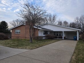 Building Photo - 132 Corll St