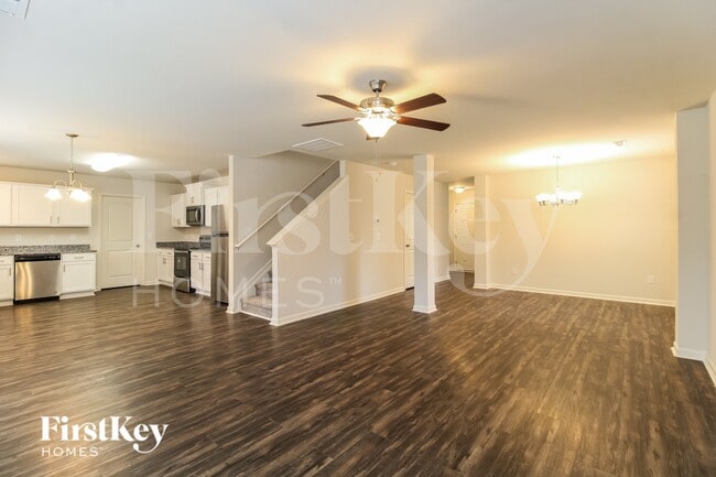 Building Photo - 1618 Dodson St