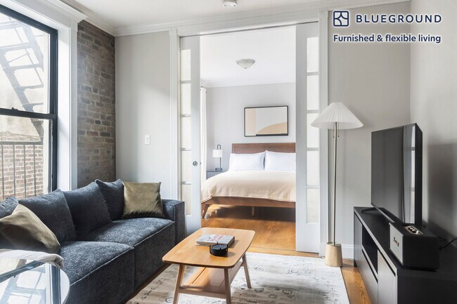 Building Photo - 232 Elizabeth St