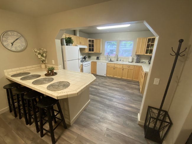 Building Photo - 2288 Mabelle Ave