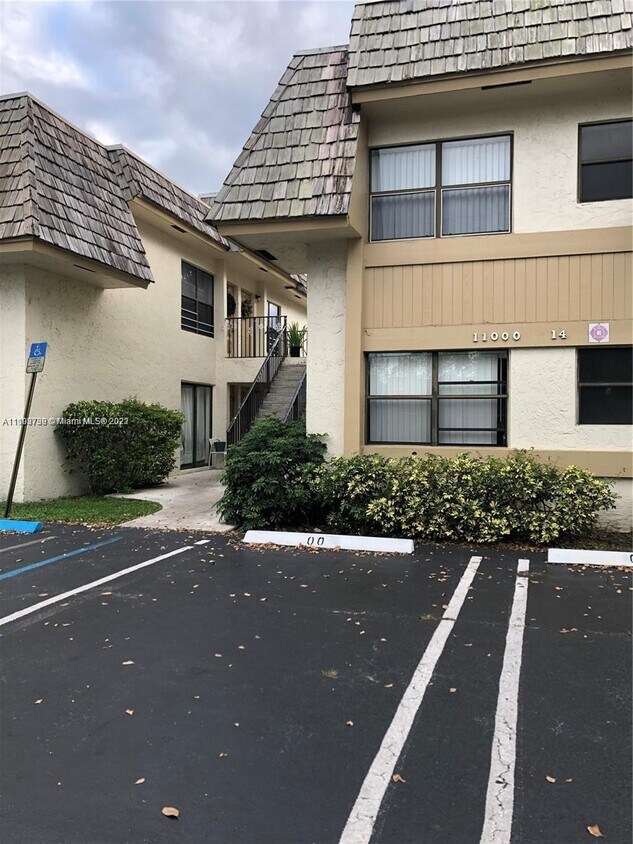 11008 Royal Palm Blvd Unit 53, Coral Springs, FL 33065 Condo for