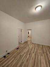 Building Photo - 1206 W 25th St