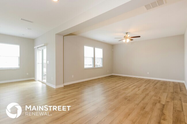 Foto del edificio - 9225 Larson Dr