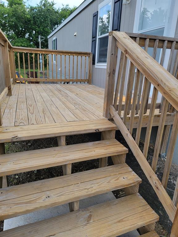 Building Photo - 207 Willow Cove