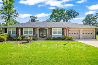 Building Photo - 2417 Dartmouth Dr