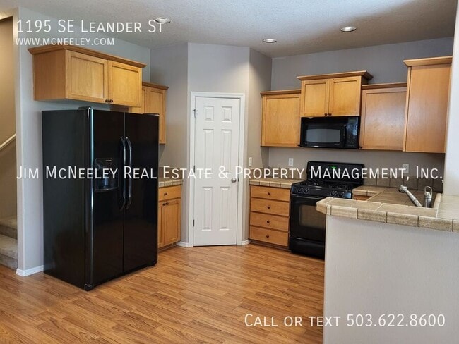 Building Photo - 1195 SE Leander St