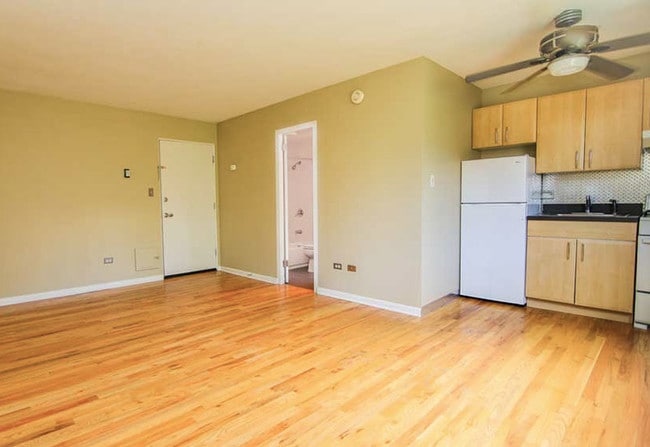 Living area - Aperture Apartments