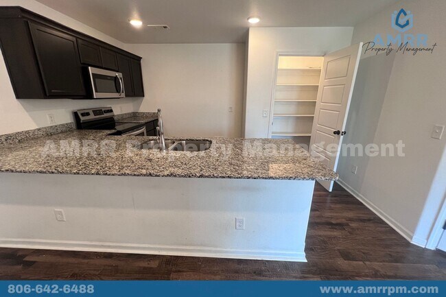 Building Photo - 110 Anita Plaza