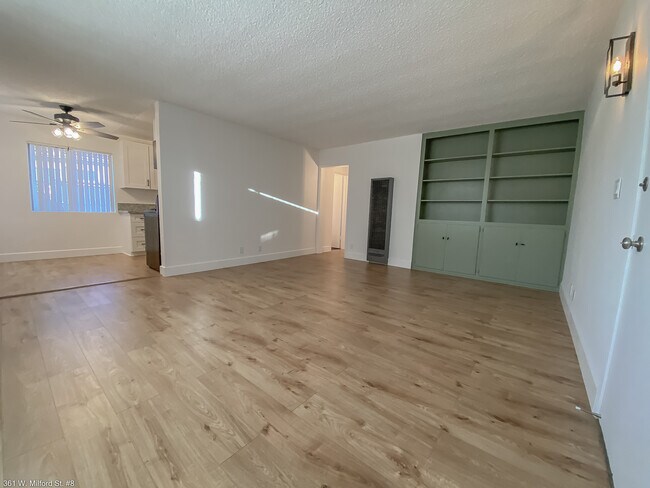 Foto del edificio - 361 Milford St