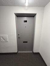 Building Photo - 20 Bradmon Dr