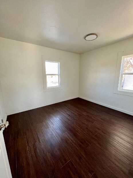 Building Photo - Updated Single Family Home!