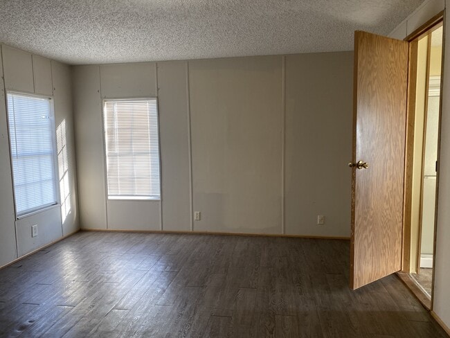 Building Photo - 47 Batson Rd