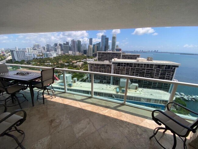 Foto del edificio - 2101 Brickell Ave