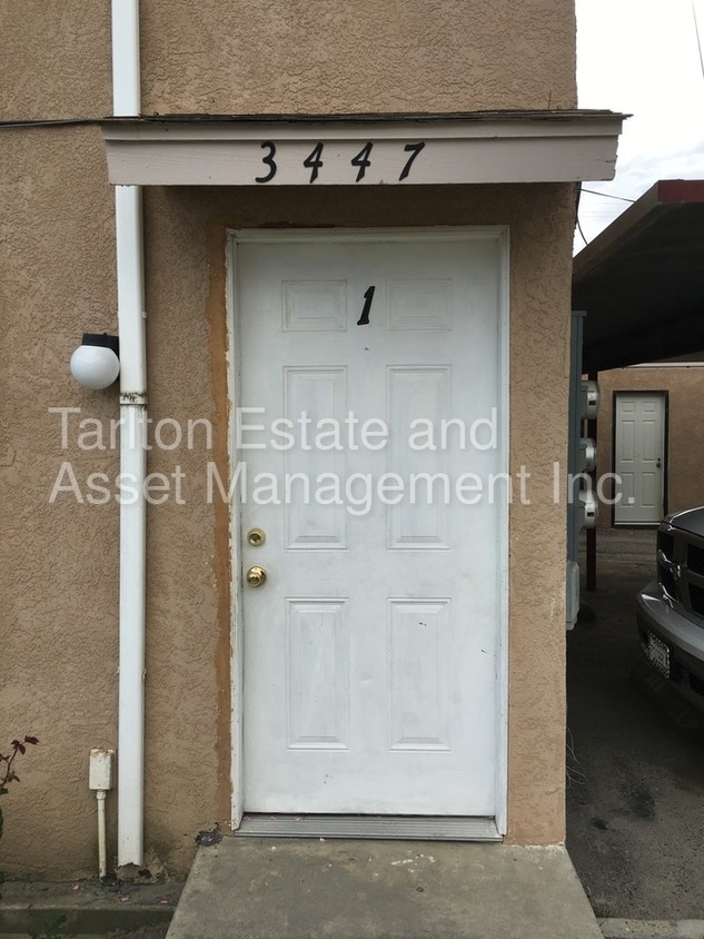 Primary Photo - 3447 Henson St