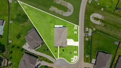 Building Photo - 40902 Welbey Ct