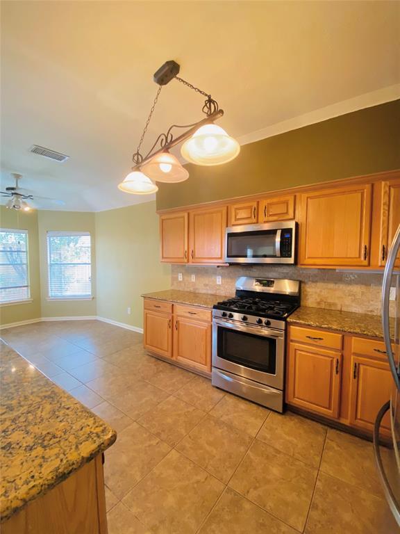 Foto del edificio - 12935 Stratford Mill Ln