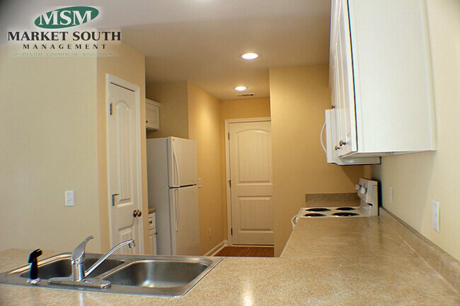 Foto del edificio - BLOOMINGDALE HOME