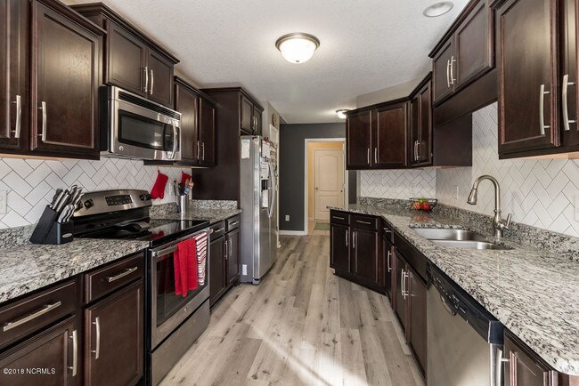 Building Photo - 145 Cavalier Dr