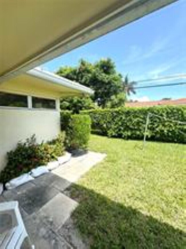 Foto del edificio - 2719 NE 32nd St