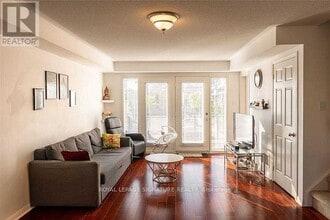Building Photo - 2935 Hazelton Pl