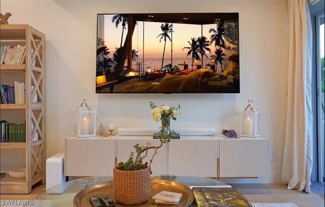 Building Photo - 763 102nd Ave N