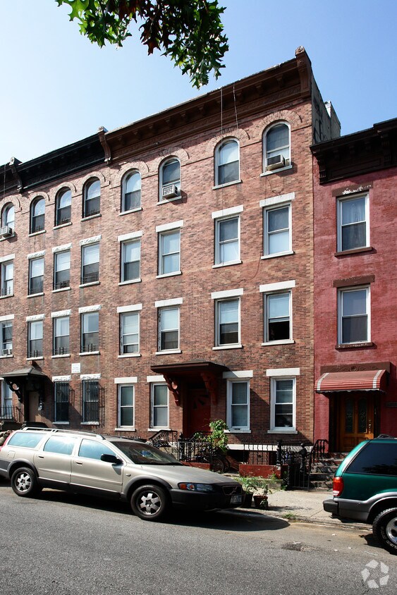 Primary Photo - 76 16th St