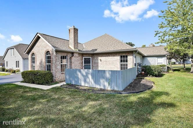 Foto principal - 2 br, 2 bath Condo - 301 Villa Oaks Ln