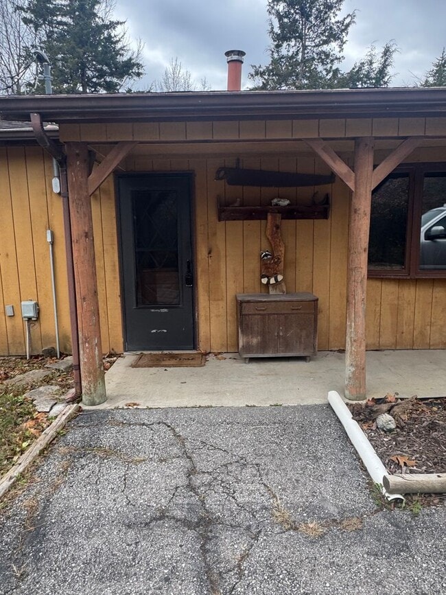 Foto del edificio - 2 bed 1 bath house