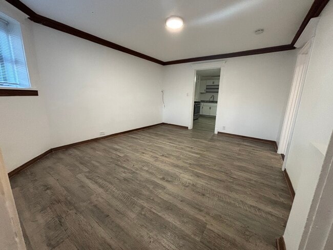Foto del edificio - 1058 N Kedzie Ave
