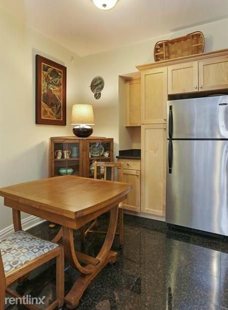 Building Photo - 2 br, 1 bath Apartment - 131 E 56th St