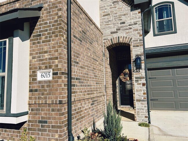 Building Photo - 6015 Churchill Spgs Ln