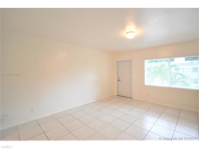 Building Photo - 666 NE 80th St