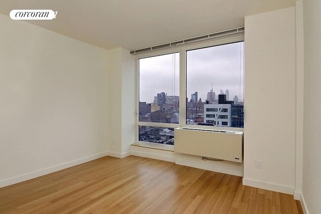 Building Photo - 450 W 17th St