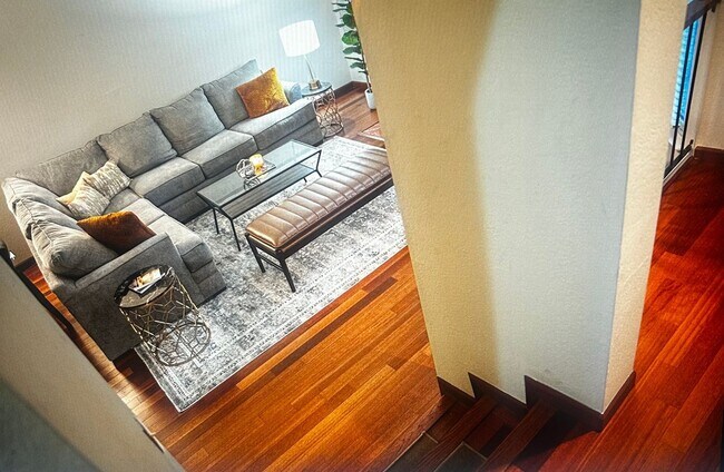 Building Photo - 2 br, 2 bath House - 2890 Huntington Blvd ...