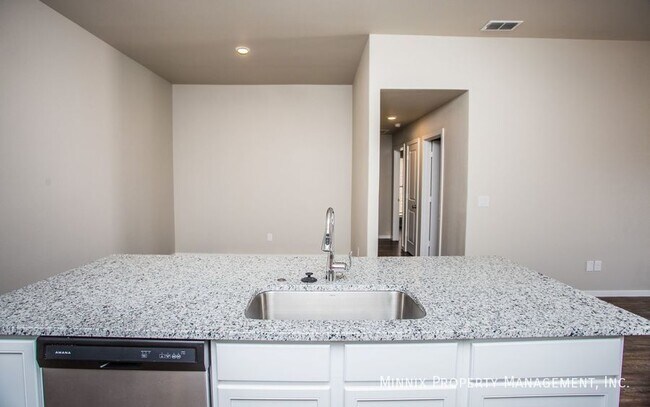 Foto del edificio - 2134 Kirksey Ave