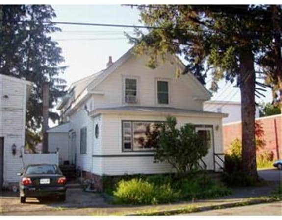 Primary Photo - 20 Ashland St
