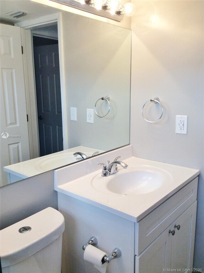 Building Photo - 3075 NW 7th St